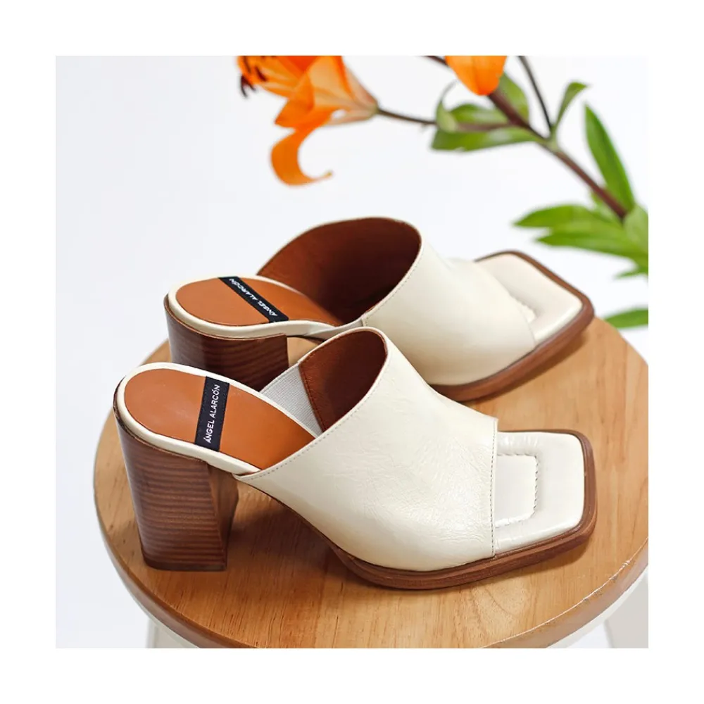 ANGEL ALARCON Abba - Heeled Sandals<Vrouwen Mules