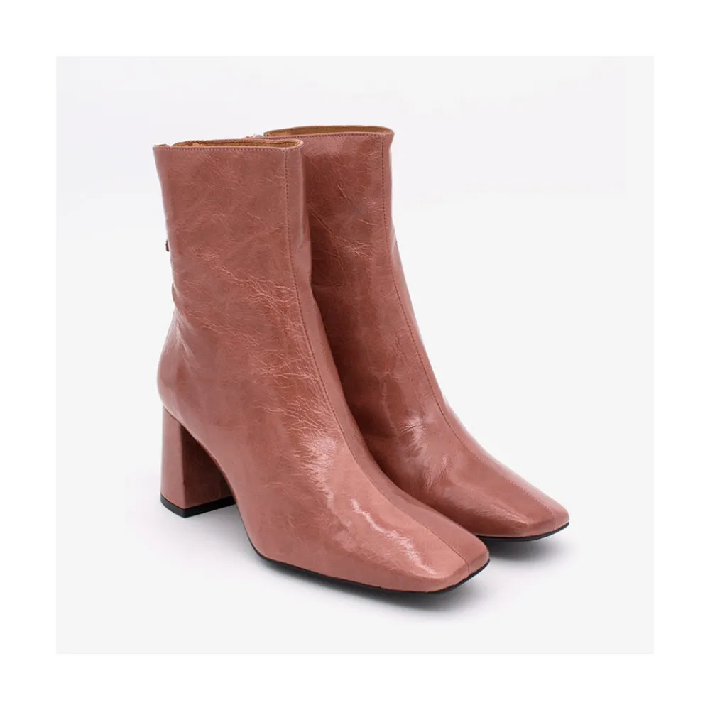 ANGEL ALARCON Aland - Women S Square Toe Shiny Leather Booties, Wide Heel And Zip<Vrouwen Boots And Booties