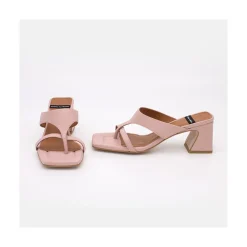 ANGEL ALARCON Claudine - Leather Low Heel Sandal<Vrouwen Sandals