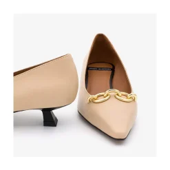 ANGEL ALARCON Darcy - Leather Pointed Toe Pump With Low Heel<Vrouwen Pumps And High Heels