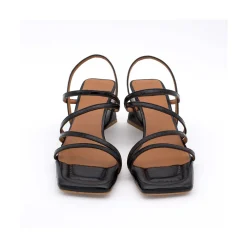 ANGEL ALARCON Guillian - Leather Strappy Sandal With Triangular Heel Design.<Vrouwen Last Units