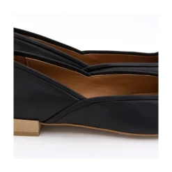 ANGEL ALARCON Hawn - Leather Pointed-Toe Flats<Vrouwen Last Units