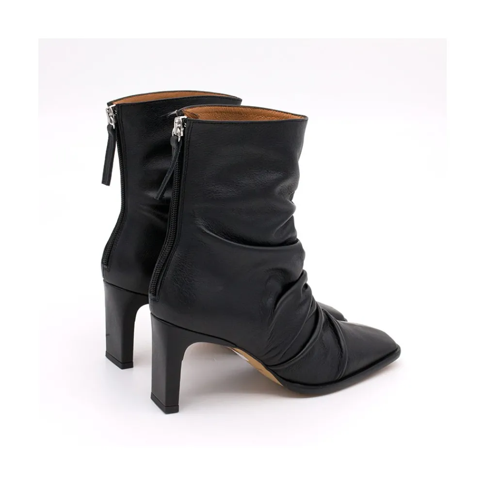 ANGEL ALARCON Janet - Wrinkled Leather Heeled Ankle Boots<Vrouwen Last Units