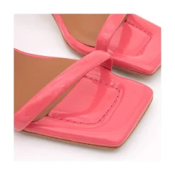 ANGEL ALARCON Jeanette - Shiny Texturized Padded Leather Sandal<Vrouwen Last Units
