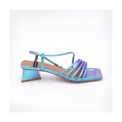 ANGEL ALARCON Mazzy - Iridescence Strappy Sandal With Triangular Heel Design.<Vrouwen Sandals