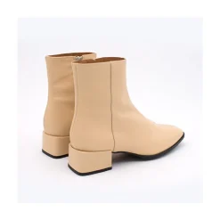 ANGEL ALARCON Oyate - Comfortable Patent Leather Booties With Low Wide Heels<Vrouwen Last Units