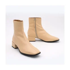ANGEL ALARCON Oyate - Comfortable Patent Leather Booties With Low Wide Heels<Vrouwen Last Units