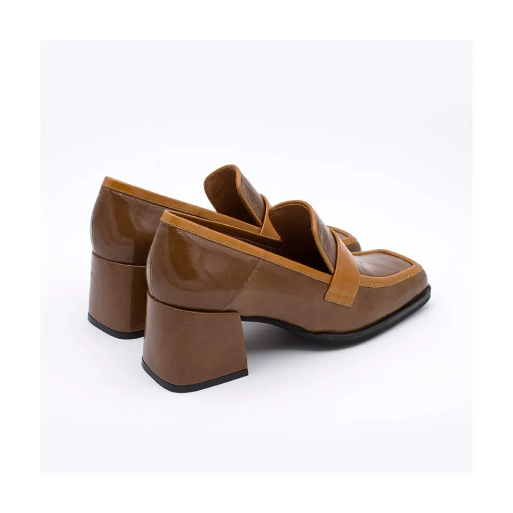 ANGEL ALARCON Peggy - Duotone Shiny Leather Women S Moccasin With Block Heel<Vrouwen Moccasins