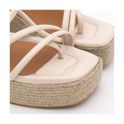 ANGEL ALARCON Shirelles - Patent Leather Sandals With Raffia Wedge<Vrouwen Sandals