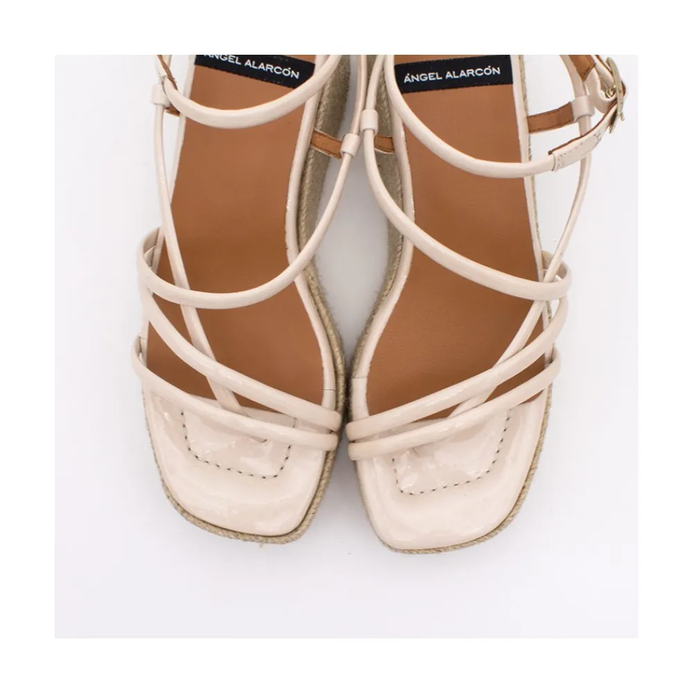 ANGEL ALARCON Shirelles - Patent Leather Sandals With Raffia Wedge<Vrouwen Sandals